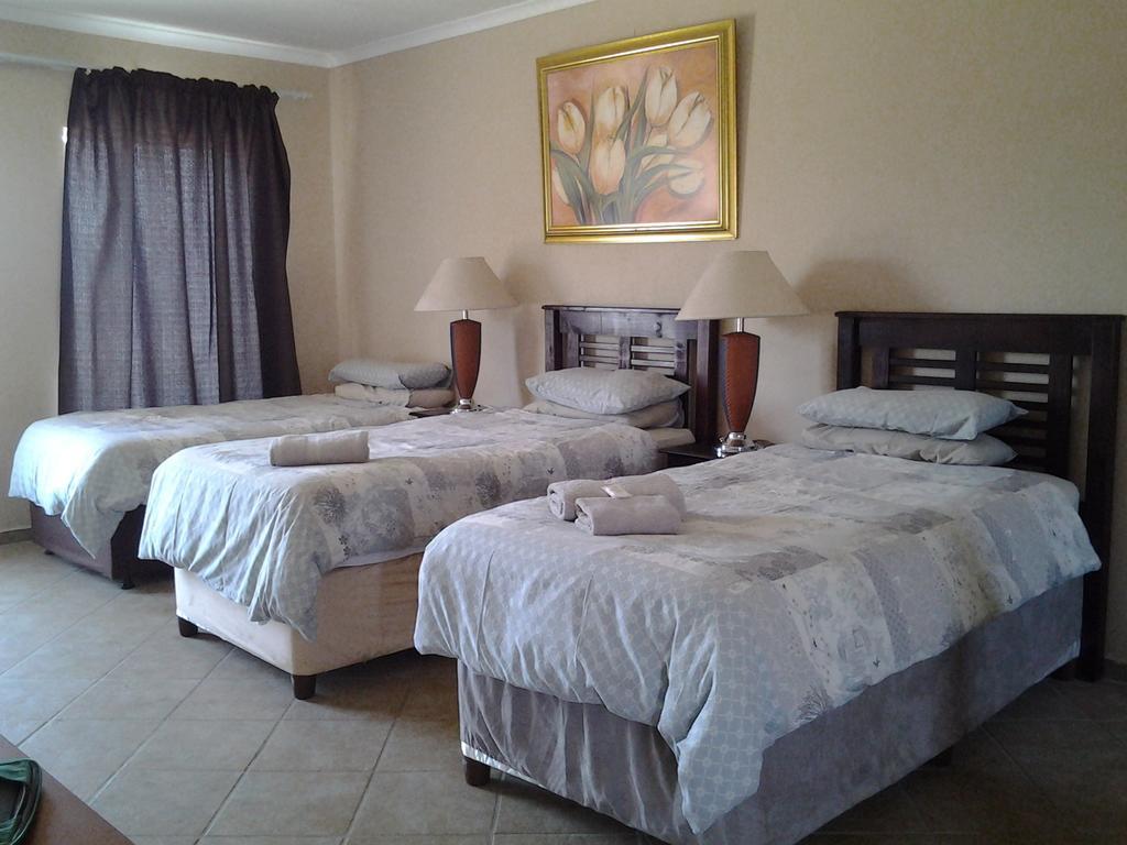 קמפטון פארק Airport Lodge Guest House חדר תמונה