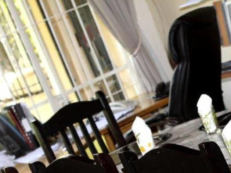 קמפטון פארק Airport Lodge Guest House מראה חיצוני תמונה